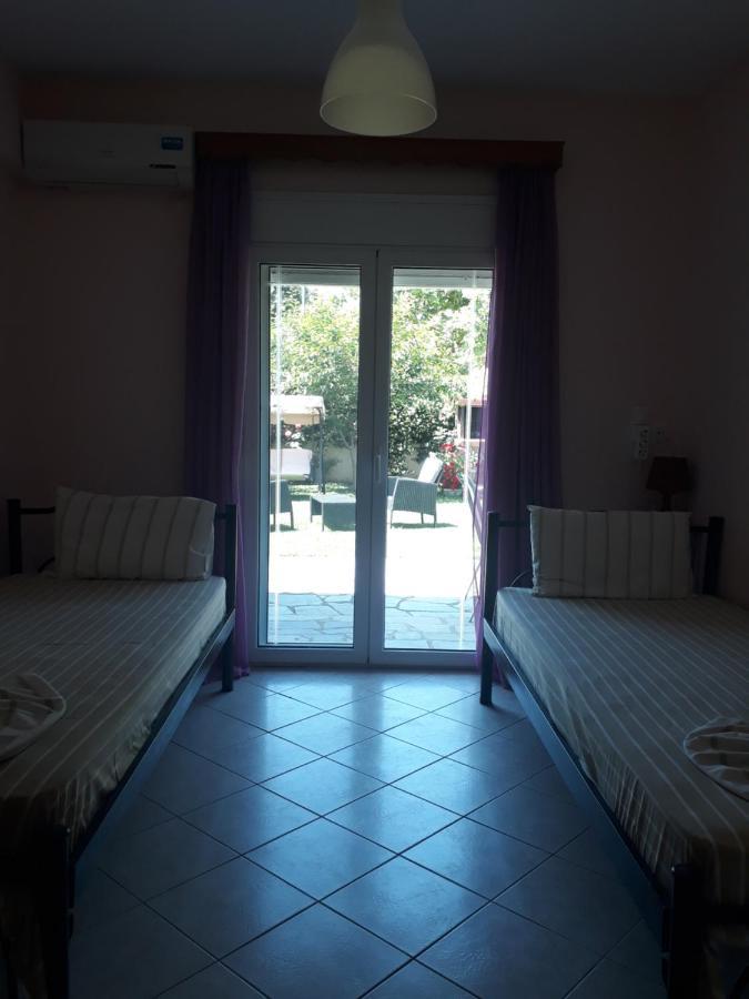 Elena Rooms-Apartments Asprovalta Exterior photo