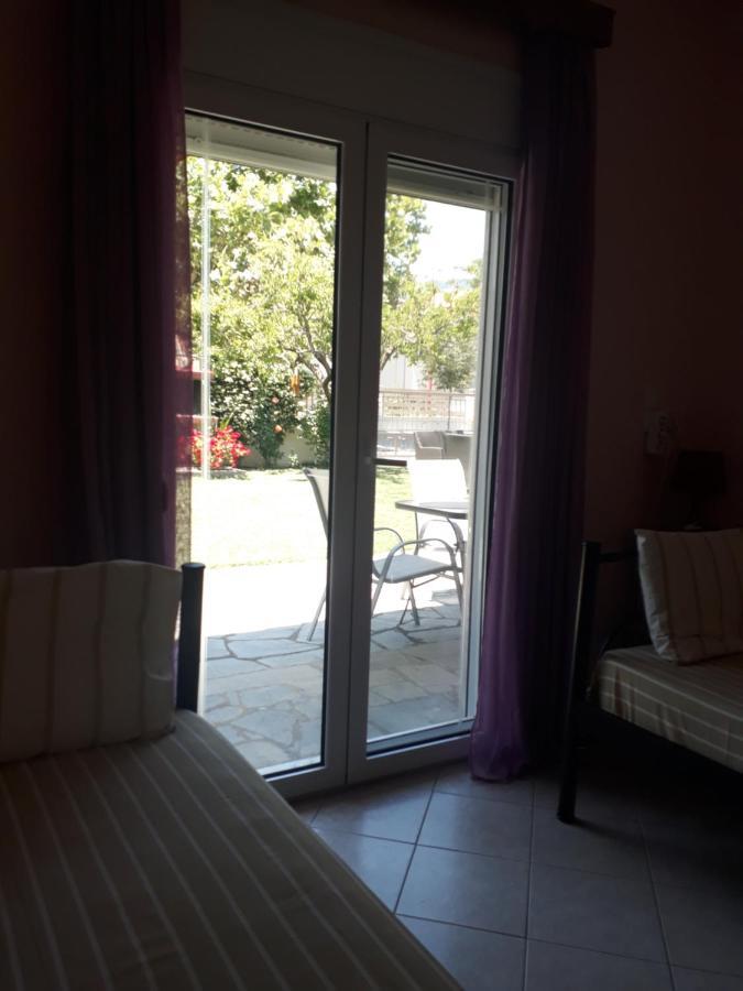 Elena Rooms-Apartments Asprovalta Exterior photo
