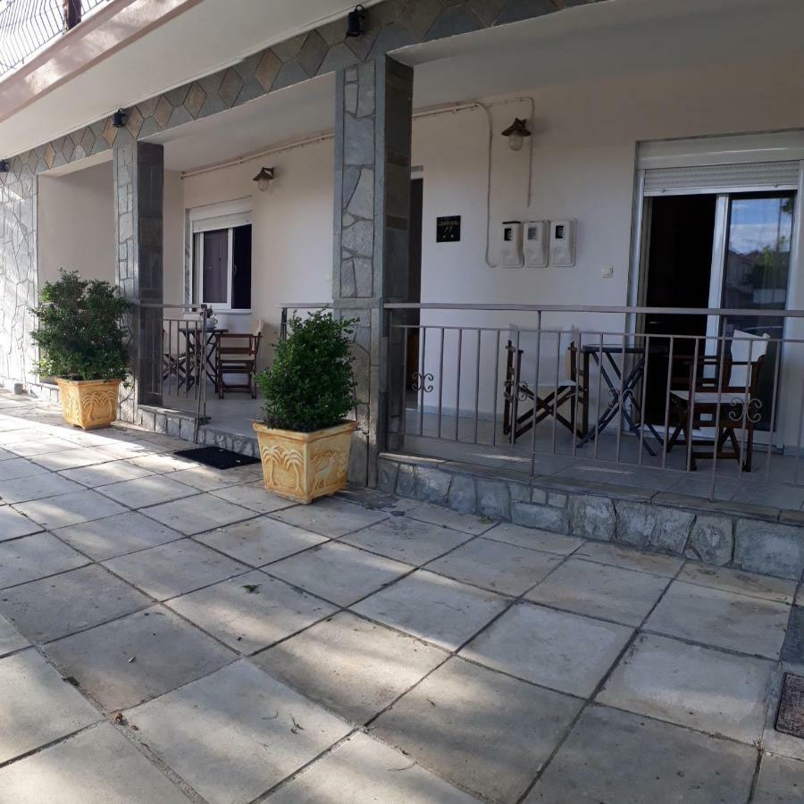 Elena Rooms-Apartments Asprovalta Exterior photo